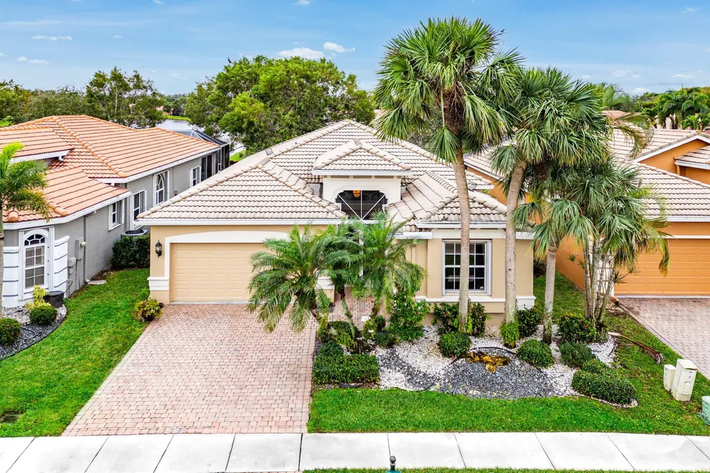 8688 Via Avellino Lake Worth FL 33467