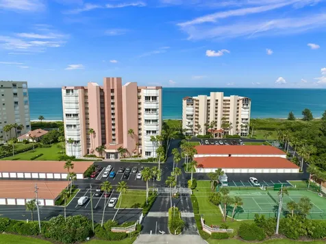 3870 N Highway Highway A1a Hutchinson Island FL 34949