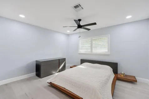 830 SE 22nd Avenue Pompano Beach FL 33062