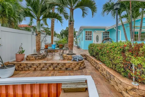 1890 Sw 59th Avenue Plantation FL 33317