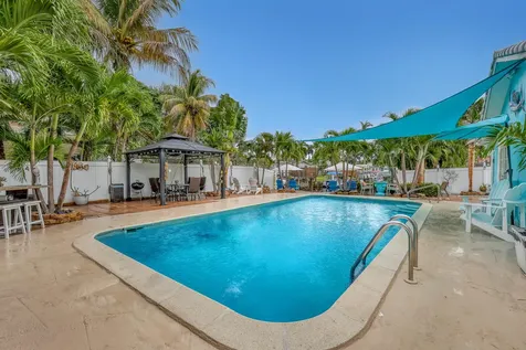 1890 Sw 59th Avenue Plantation FL 33317