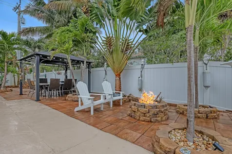 1890 Sw 59th Avenue Plantation FL 33317