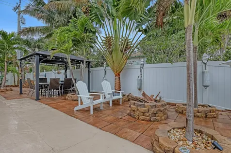 1890 Sw 59th Avenue Plantation FL 33317