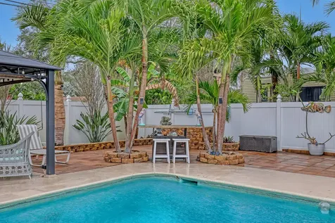 1890 Sw 59th Avenue Plantation FL 33317