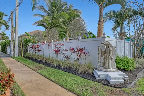 1890 Sw 59th Avenue Plantation FL 33317