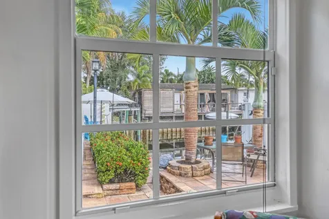 1890 Sw 59th Avenue Plantation FL 33317