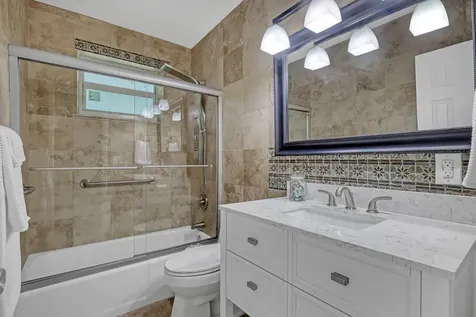 1890 Sw 59th Avenue Plantation FL 33317