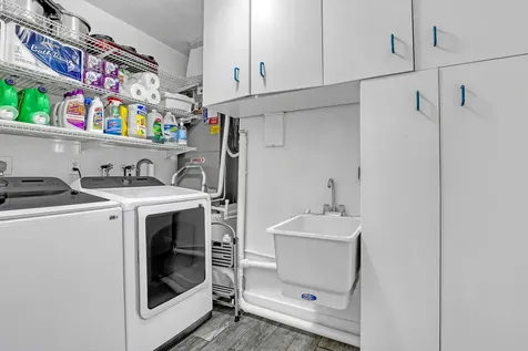 1890 Sw 59th Avenue Plantation FL 33317