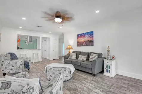1890 Sw 59th Avenue Plantation FL 33317
