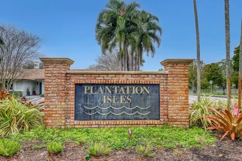 1890 Sw 59th Avenue Plantation FL 33317