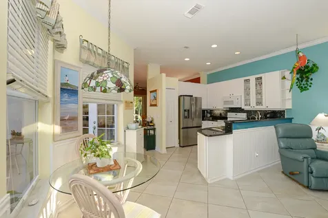 709 Sw Saint Vincent Cove Port Saint Lucie FL 34986