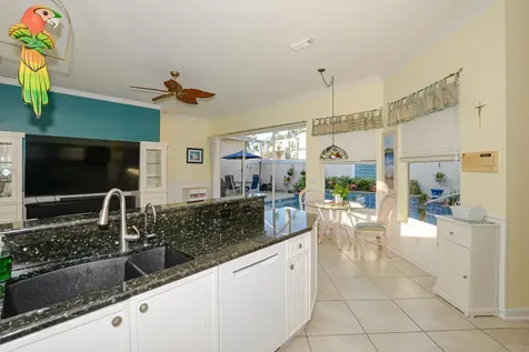 709 Sw Saint Vincent Cove Port Saint Lucie FL 34986