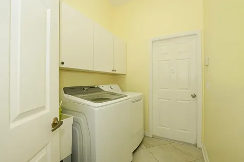 709 Sw Saint Vincent Cove Port Saint Lucie FL 34986