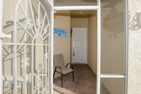 709 Sw Saint Vincent Cove Port Saint Lucie FL 34986