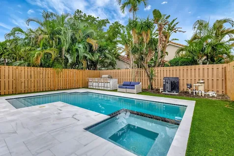 6631 Nw 25th Avenue Boca Raton FL 33496