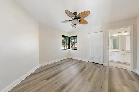 13290 Saint Tropez Circle Palm Beach Gardens FL 33410