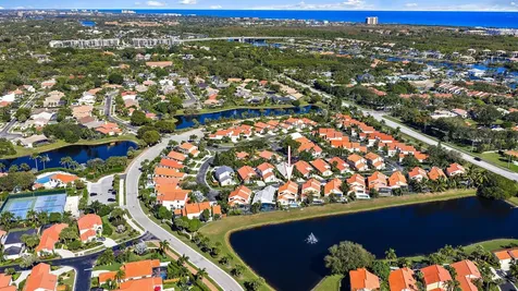 13290 Saint Tropez Circle Palm Beach Gardens FL 33410