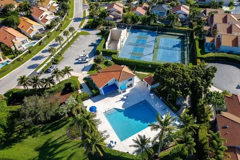 13290 Saint Tropez Circle Palm Beach Gardens FL 33410