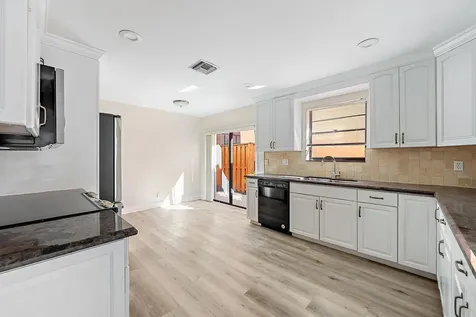 13290 Saint Tropez Circle Palm Beach Gardens FL 33410