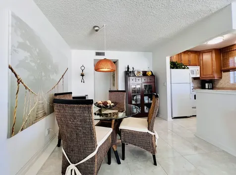 388 Chatham West Palm Beach FL 33417