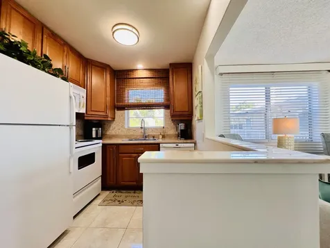 388 Chatham West Palm Beach FL 33417