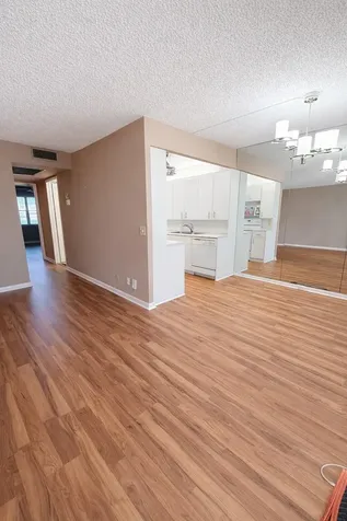 1071 Exeter D Boca Raton FL 33434