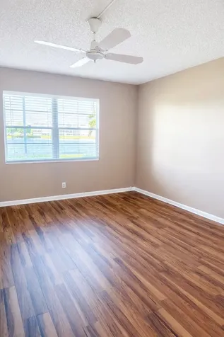 1071 Exeter D Boca Raton FL 33434