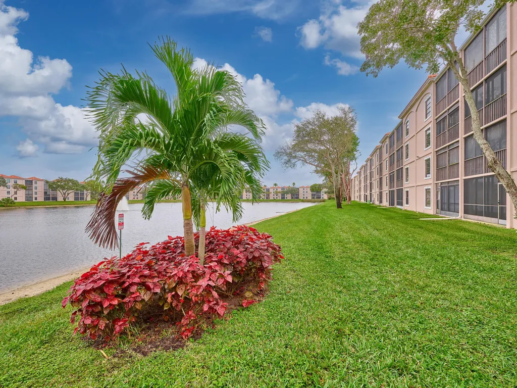 6193 Pointe Regal Circle Delray Beach FL 33484