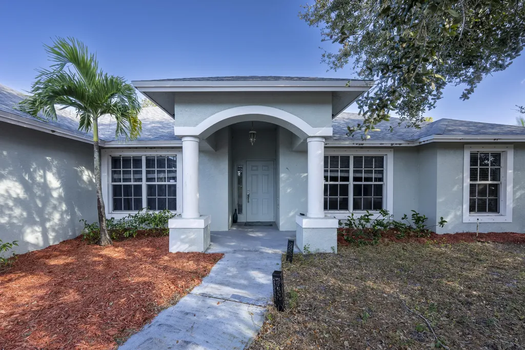 4501 Sw Athena Drive Port Saint Lucie FL 34953