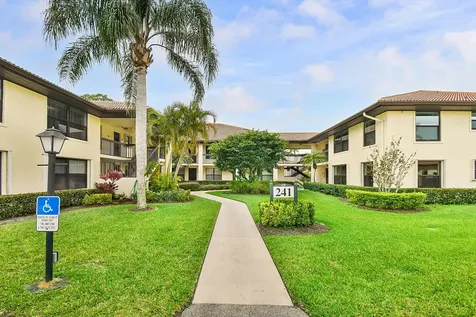 241 Sw South River Drive Stuart FL 34997