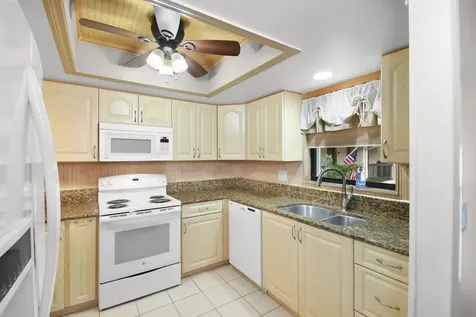 241 Sw South River Drive Stuart FL 34997