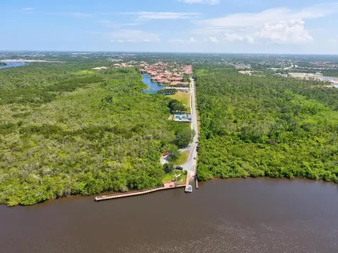 241 Sw South River Drive Stuart FL 34997