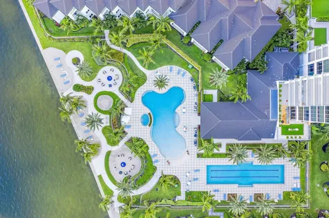 2 Water Club Way North Palm Beach FL 33408