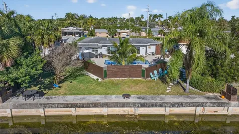 1530 W River Drive Margate FL 33063