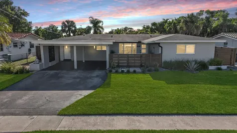 1530 W River Drive Margate FL 33063