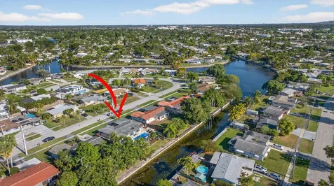 1530 W River Drive Margate FL 33063