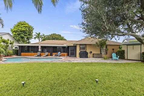 8272 Blue Cypress Drive Lake Worth FL 33467