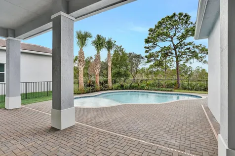 114 Se Palma Street Port Saint Lucie FL 34984