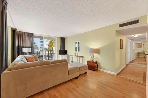 1009 N Ocean Boulevard Pompano Beach FL 33062