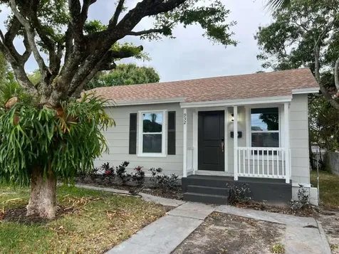 932 31st Street West Palm Beach FL 33407