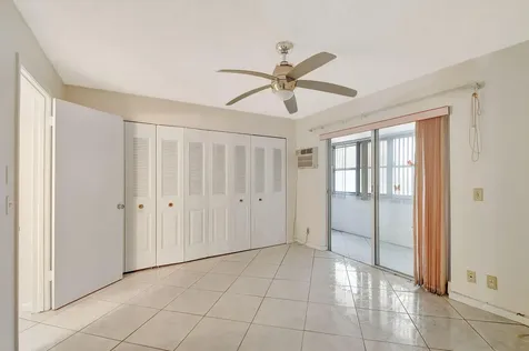 70 Camden C West Palm Beach FL 33417