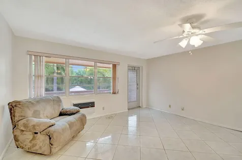 70 Camden C West Palm Beach FL 33417