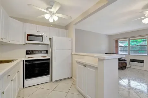 70 Camden C West Palm Beach FL 33417