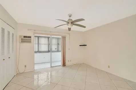 70 Camden C West Palm Beach FL 33417