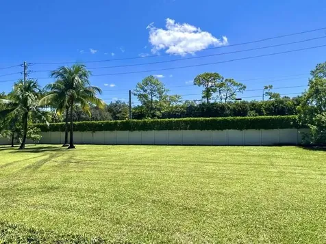 13550 Greentree Trail Wellington FL 33414
