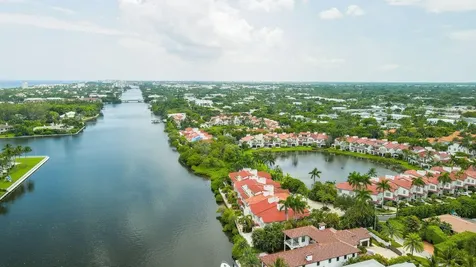 1527 Estuary Trail Delray Beach FL 33483