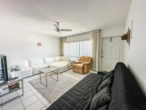 3280 N Lake Osborne Drive Lake Worth Beach FL 33461