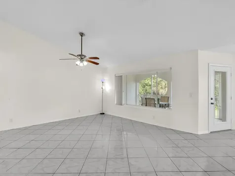 815 W Boynton Beach Boulevard Boynton Beach FL 33426