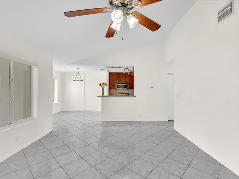 815 W Boynton Beach Boulevard Boynton Beach FL 33426