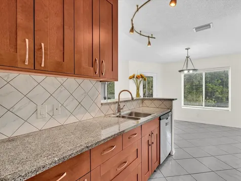 815 W Boynton Beach Boulevard Boynton Beach FL 33426